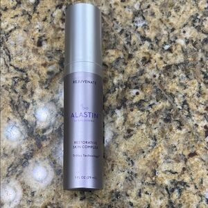 Alastin Restorative Skin Complex